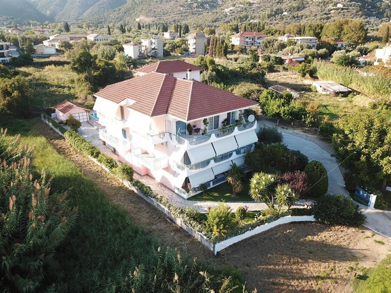 Отель Sunny Garden Нидри Экстерьер фото
